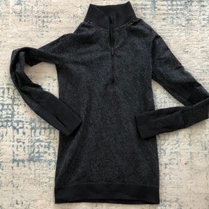 Womens Lululemon 1/2 zip NWOT Sz 2